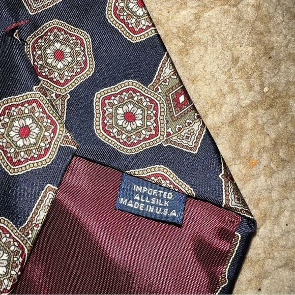 Kuppenheimer tie   - Picture 3 of 3